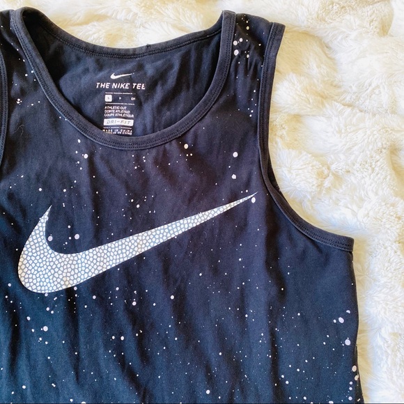 the nike tee tank top
